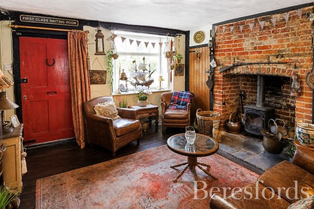51, Chipping Hill, Essex photo 4