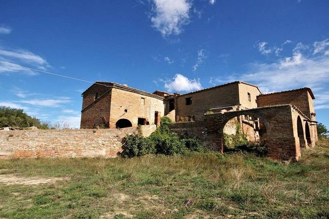 Thumbnail Country house for sale in Strada Provinciale 75, Montalcino, Toscana