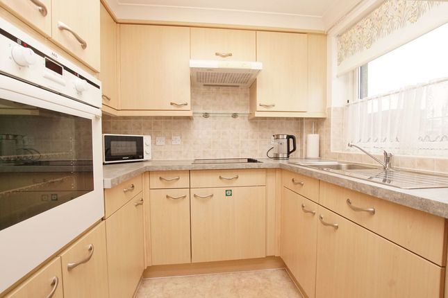 3, Anchorage Court, Lee-On-The-Solent photo 4