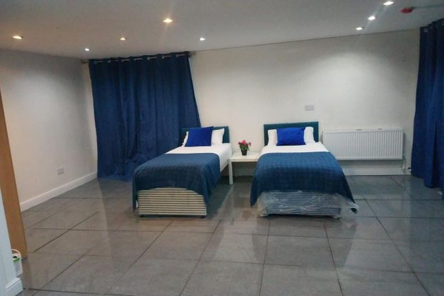 Whatsapp Image 2025-09-13 At 13.08.26 (6).Jpeg