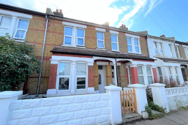 Terraced house for sale in Arnold Avenue, Southend-On-Sea