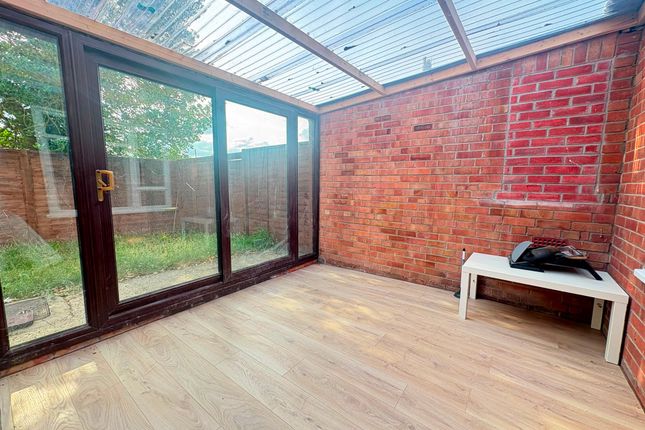 92, North Street, Crowland photo 4