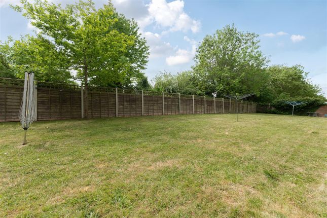 74, Edgewood Drive, Orpington photo 4