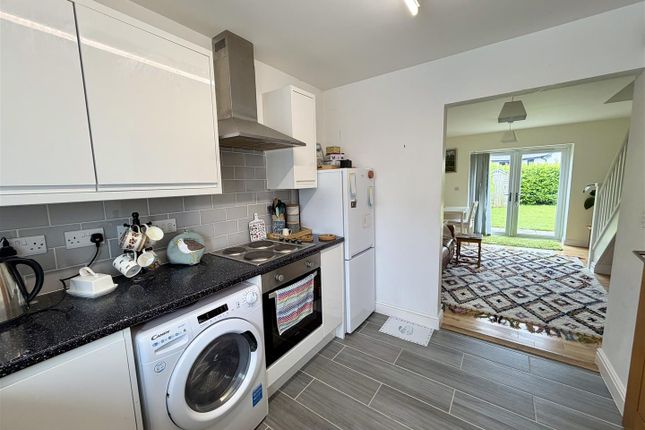 7, Ger-Y-Cwm, Aberystwyth photo 4