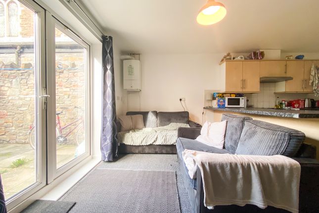 5, Plasnewydd Square, Cardiff photo 3