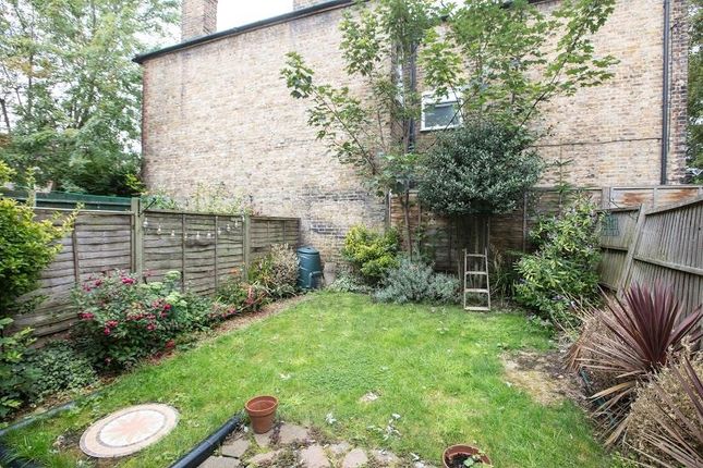 Flat 1, 15, St. Johns Road, London photo 4
