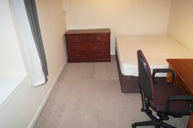 Flat to rent in Roslin Terrace, Aberdeen