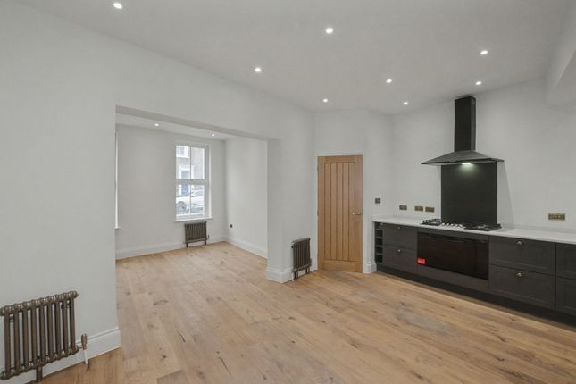 39, Hadley Street, London photo 4