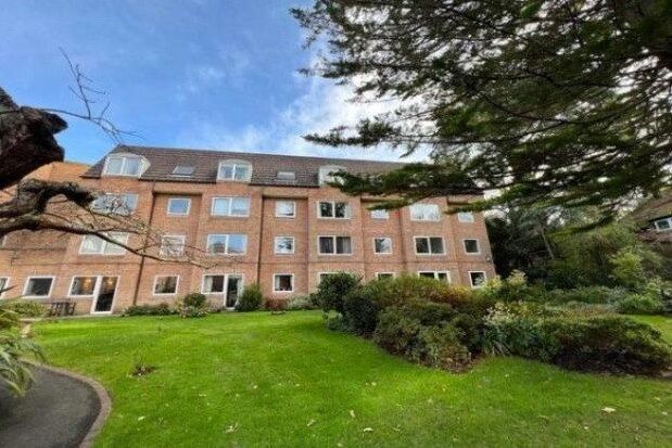 Thumbnail Flat to rent in Homeoaks House, Bournemouth
