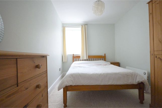 Flat 1, 3, Christchurch Road, Hampshire photo 4