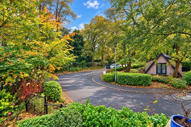 Palmerstones Court, Bolton photo 4