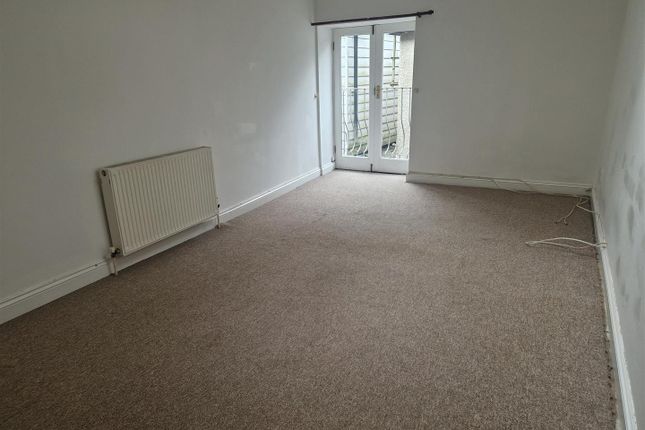 Flat 2, Harts Alley, Launceston photo 2