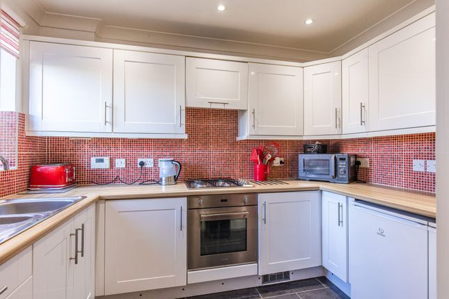 9 Lisbon Road, Dereham photo 3
