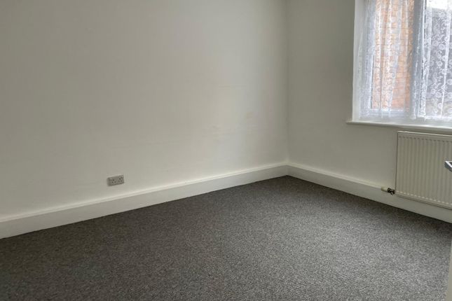 4, Darnford View, Lichfield photo 3