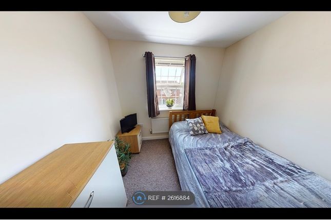 Room-4 Pic-1