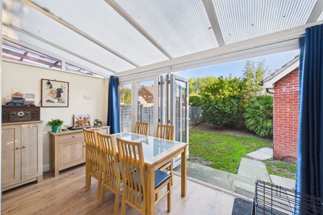 17 Richard Easten Road, Thetford photo 2