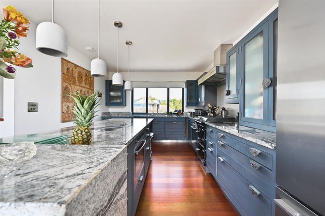 37A, Hartfield Road, Cooden, Bexhill-On-Sea photo 3