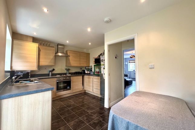 16, Gill Lane, Preston photo 3