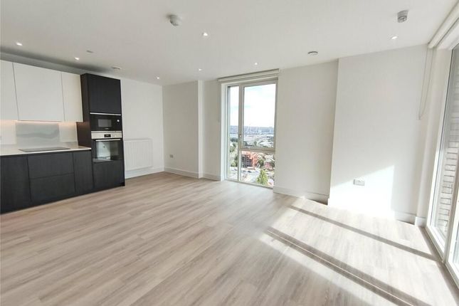 904, Silverleaf House, London photo 3