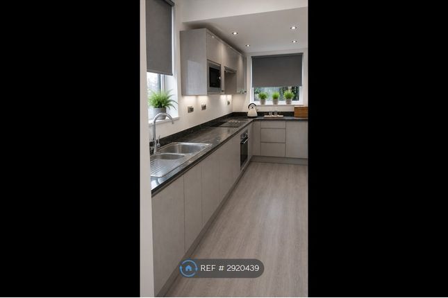 Glenluce Drive, Preston photo 2