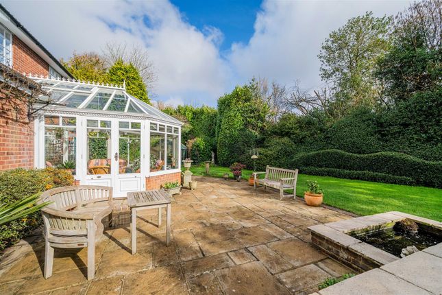 6, Cedar Walk, Tadworth photo 4