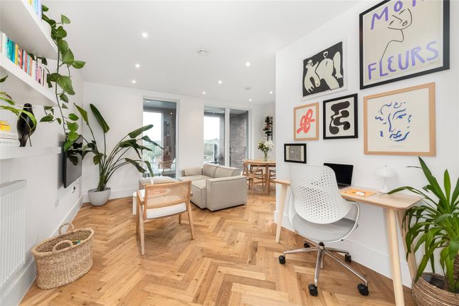 Flat for sale in Montpelier Road, Purley