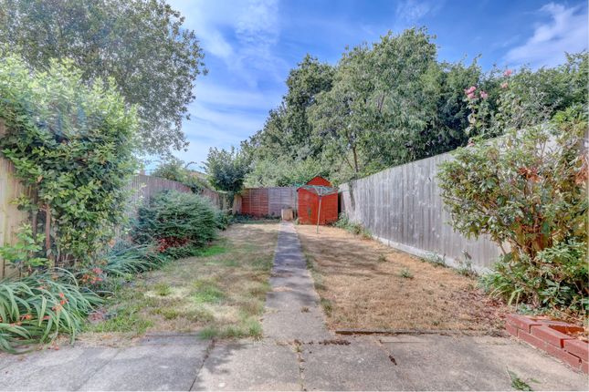 17, Faulkner Way, High Wycombe photo 4