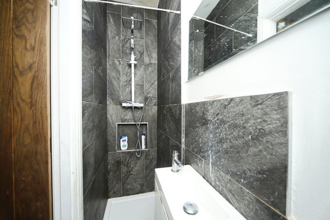 123, Cheddon Road, Taunton photo 3