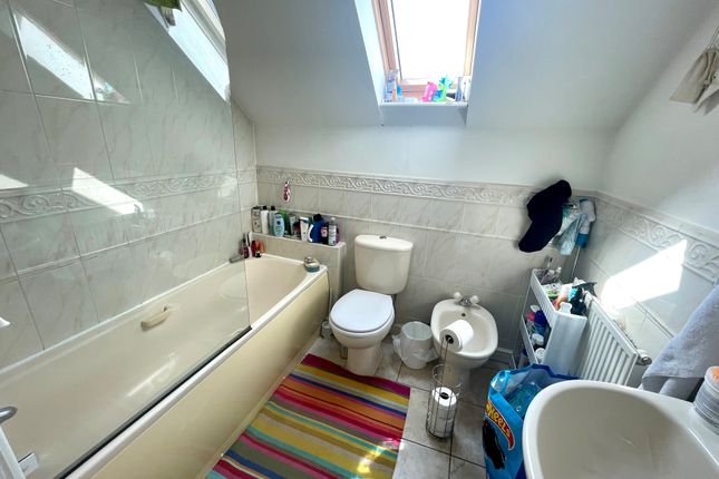 2, Gala Drive, Alvaston photo 5