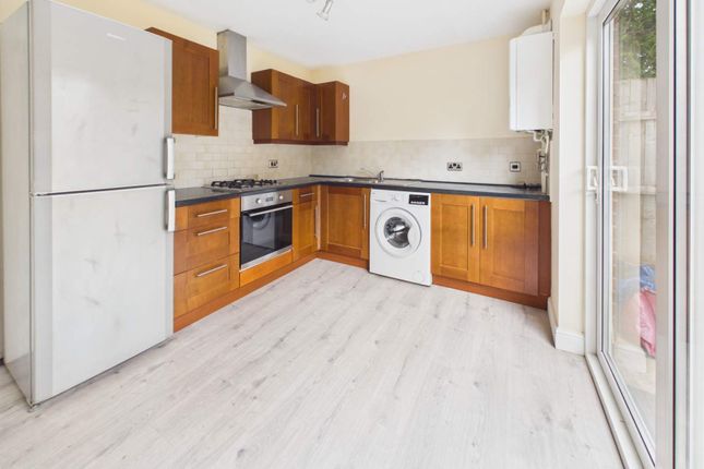 50, Lyric Way, Thornhill photo 3