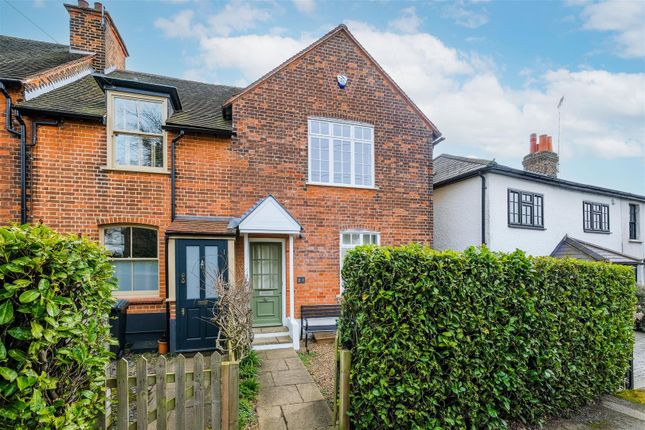 Thumbnail End terrace house to rent in Baldwins Hill, Loughton