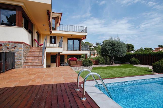 Villa for sale in Lloret De Mar, Costa Brava, Catalonia