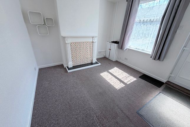 29 Brierley Cottages, Sutton-in-Ashfield photo 4
