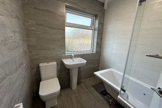 18, Stuart Drive, Liverpool photo 5