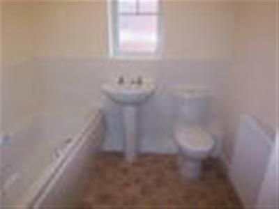 105, Dilston Grange, Wallsend photo 4