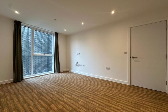 *AD ONLY* Flat E49, Fleet Court Block E, 27 Old Milton Street, Leicester photo 2