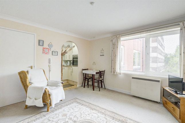 20 Homepier House, 77, Heene Road, West Sussex photo 2