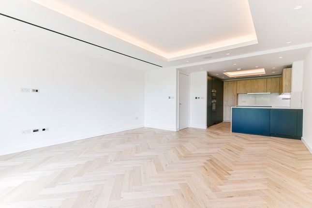 Thumbnail Flat to rent in Regents Park Road, Finchley
