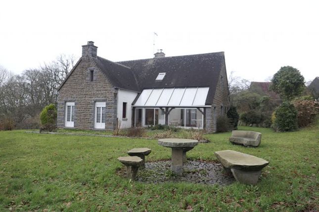 Detached house for sale in Mortain, Basse-Normandie, 50140, France