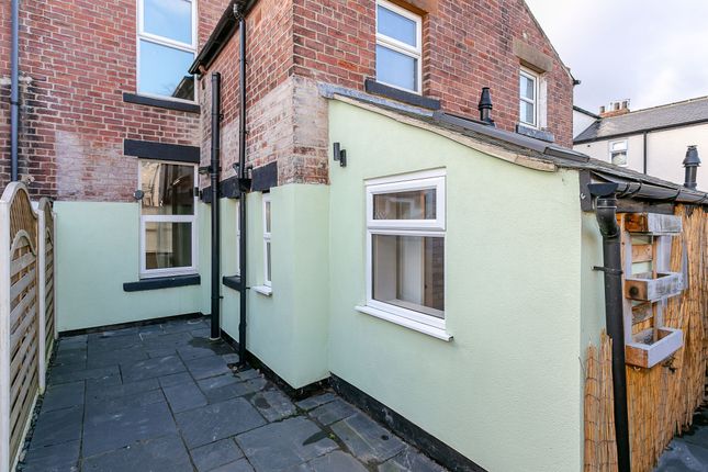 24 Albert Place, Harrogate photo 3