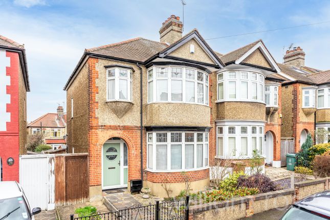 Oak Hill Close, Woodford Green IG8, 3 bedroom semi-detached house for ...