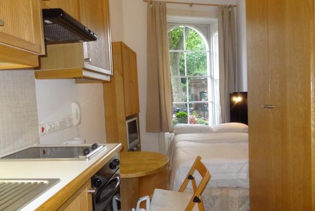 Flat 5, 27 Cartwright Gardens, Bloomsbury photo 2
