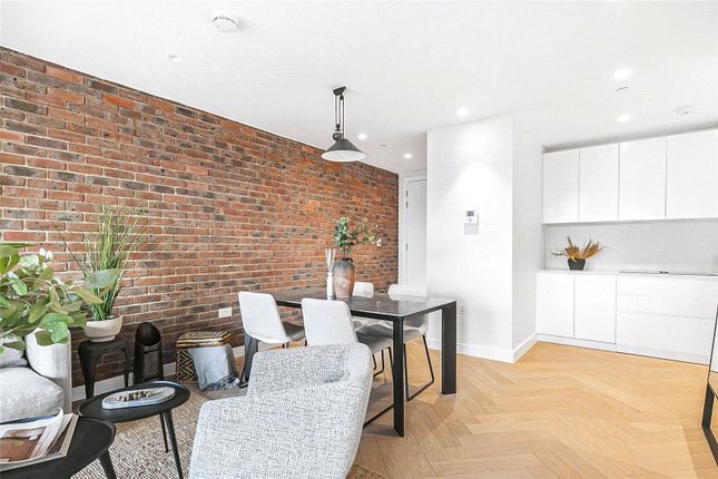 Flat 53 **,, Parkhaus, London photo 3