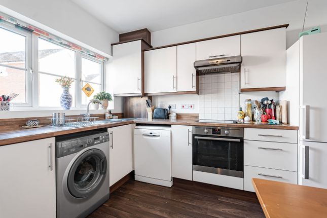 24, Higher Meadow, Exeter photo 4