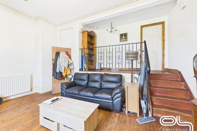 Flat 3, 26, Horse Fair, Rugeley photo 4