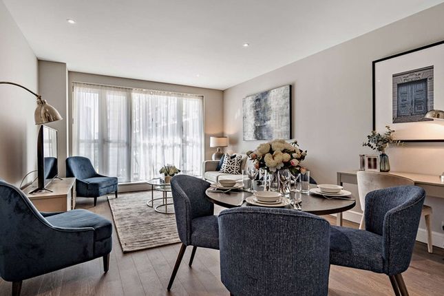 Flat to rent in Circus Apartments, Canary Wharf