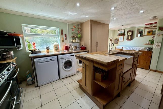 2, Dan Y Banc Cottages, Llanelli photo 2