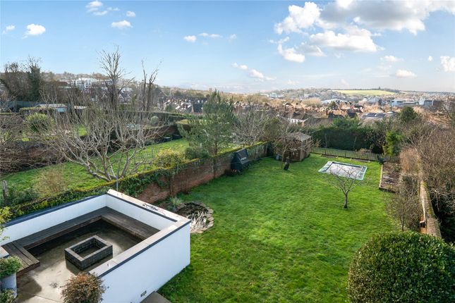 32, Nightingale Road, Surrey photo 3