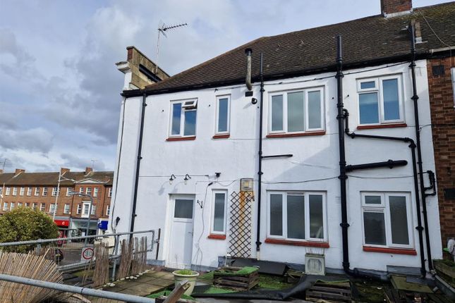 Thumbnail Flat to rent in High Street, Barkingside, Ilford