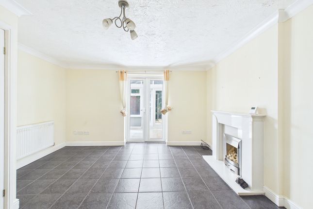 213, Ravenhead Road, St Helens photo 4
